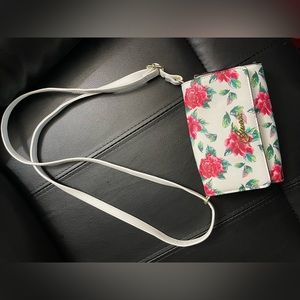 Brand New Small Guess Purse